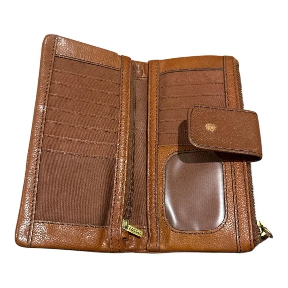 FOSSIL Brown Leather Wallet with Textured Finish